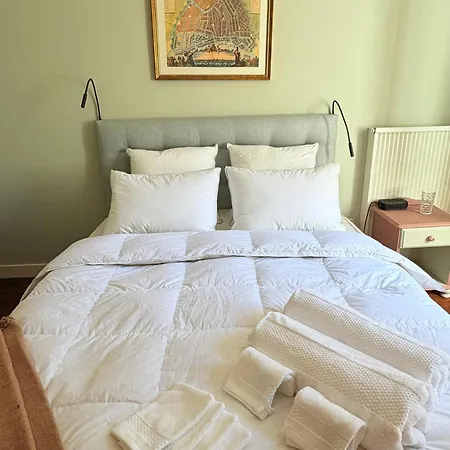 Historic Unesco Village Double Townhouse & Garden Le Buisson-de-Cadouin