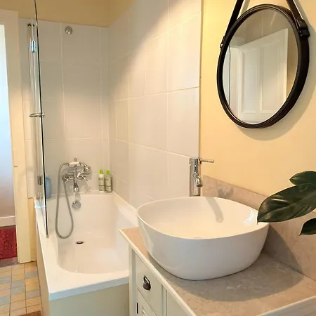 Dom wakacyjny Historic Unesco Village Double Townhouse & Garden Le Buisson-de-Cadouin