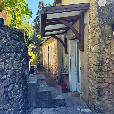 Dom wakacyjny Historic Unesco Village Double Townhouse & Garden Le Buisson-de-Cadouin