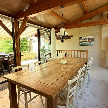 Historic Unesco Village Double Townhouse & Garden Dom wakacyjny Le Buisson-de-Cadouin